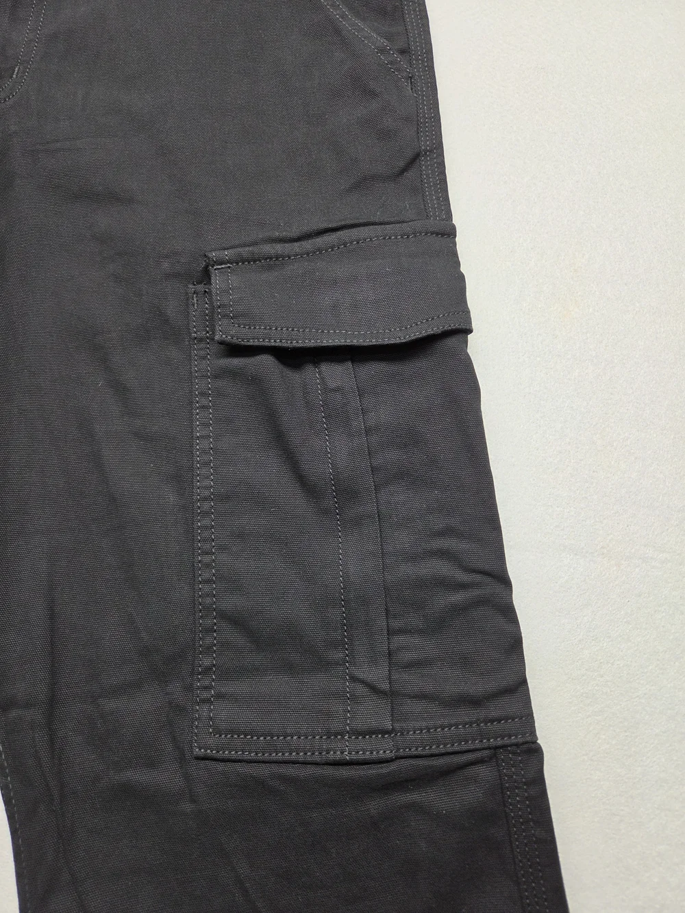 Carhartt Men’s Black Cargo Work Pants 32x32 Relaxed Fit Straight Leg Canvas